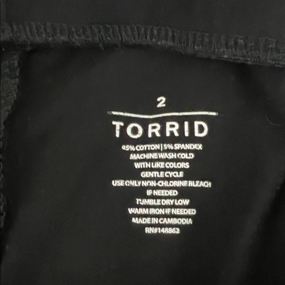 Torrid Bundle x2 Woman's Black 11'' Pocket Bike Short Size 2(18/20) - Picture 6 of 6